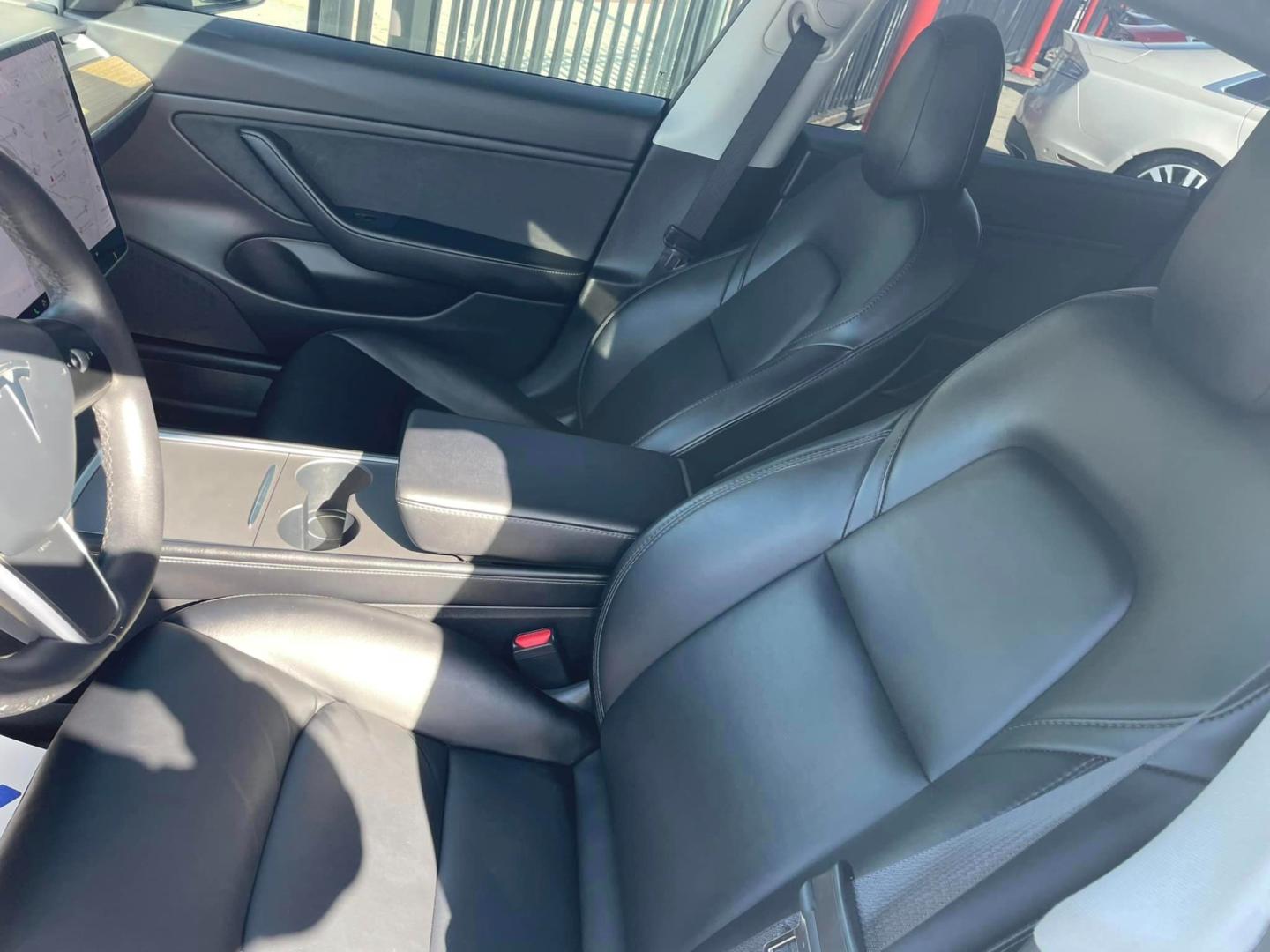 2021 WHITE /BLACK Tesla Model 3 Long Range (5YJ3E1EB8MF) with an ELECTRIC engine, 1A transmission, located at 744 E Miner Ave, Stockton, CA, 95202, (209) 944-5770, 37.956863, -121.282082 - PLUS TAXES AND FEES- Photo#5